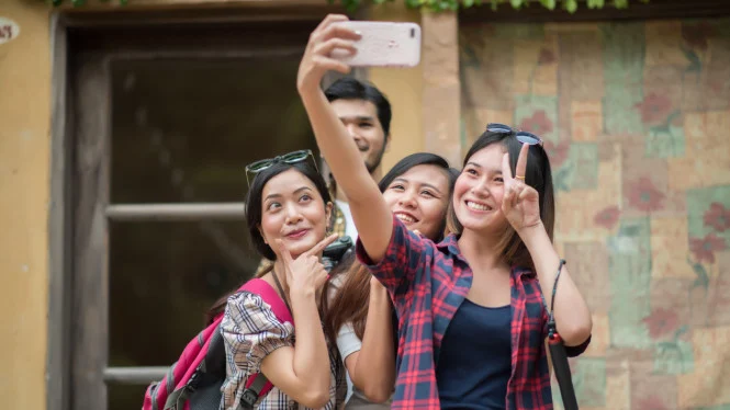 Gen Z Mulai Menyerah Punya Rumah, Uang Habis untuk Belanja dan Investasi Nekat