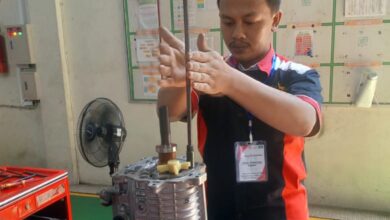 Guru SMK Ma’arif 9 Kebumen Kembangkan Keahlian Otomotif Lewat Pelatihan Daihatsu