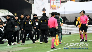 Hakim Lee Jung-hyo Akhiri Karier Usai Ambil Keputusan Kartu Merah dalam Kasus Besar