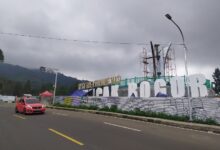 Hati-Hati saat Melintas Jalur Puncak, Kabut dan Hujan Lebat Tingkatkan Risiko Kecelakaan
