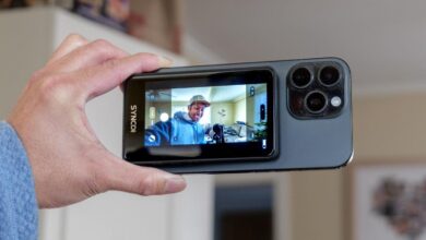 Inovasi Keren: Layar Belakang di iPhone Bikin Selfie dan Vlog Makin Profesional!