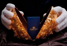 Inovasi Mewah: Smartphone Emas Tersembunyi dalam Cokelat Eksklusif Unik