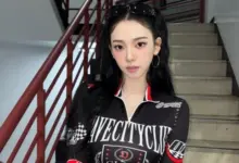 Inspirasi Gaya Kasual Simpel dari Karina aespa untuk Tampilan OOTD Santai yang Stylish