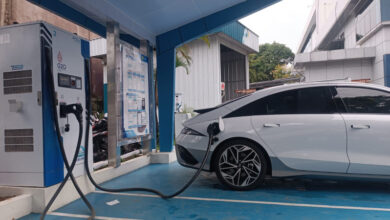 Isi Baterai Mobil Listrik Lebih Mudah, Wall Charging di Rumah Tanpa Perlu ke Diler atau Mall