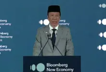 Jokowi Tekankan Persiapan SDM Hadapi Revolusi AI demi Masa Depan Indonesia yang Kompetitif