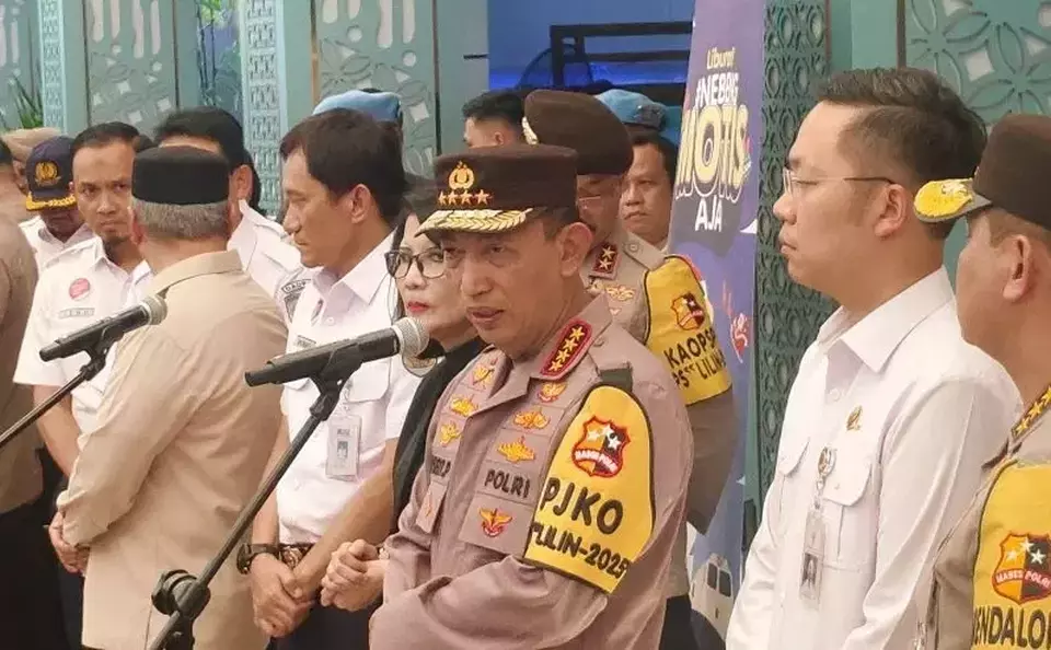 Kapolri Tegaskan Larangan Pesta Kembang Api Malam Tahun Baru Demi Keamanan Publik