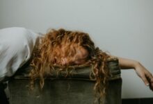 Kenali Gejala Kelelahan Sosial Usai Bersosialisasi yang Kerap Terlewatkan Banyak Orang