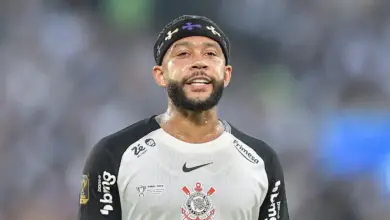 Ketegangan Memanas di Lapangan: Depay dan Coutinho Terlibat Perdebatan Saat Vasco Hadapi Corinthians