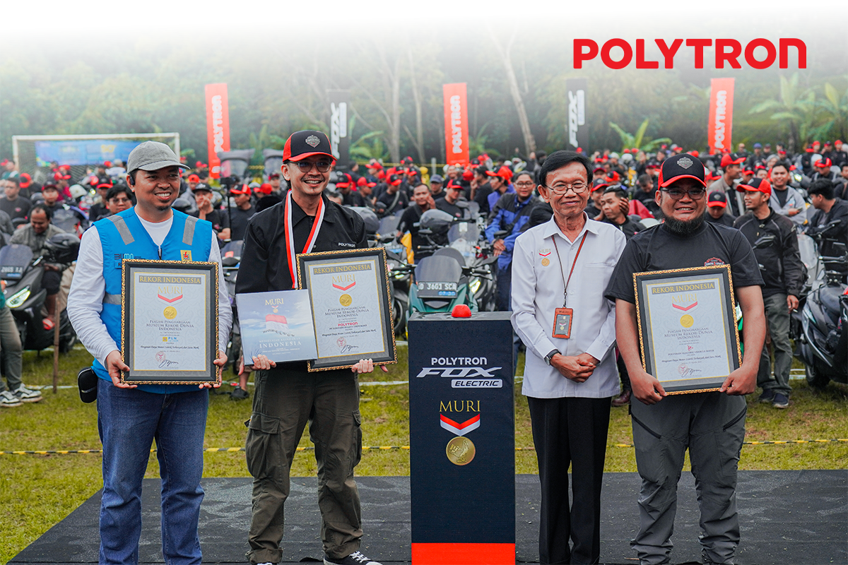 Komunitas Motor Listrik Polytron & PLN Raih Rekor MURI Berkendara Listrik Terbanyak di Indonesia