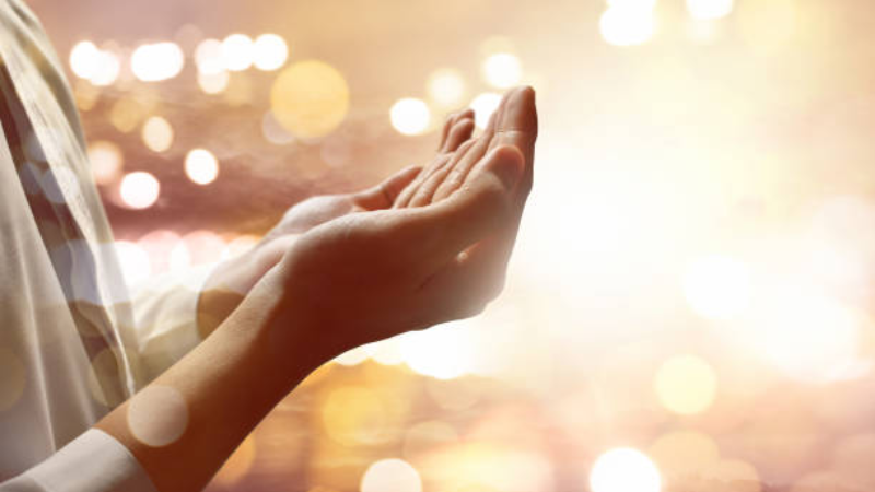 Kumpulan Doa Menyambut Tahun Baru agar Hidup Lebih Berkah dan Penuh Harapan