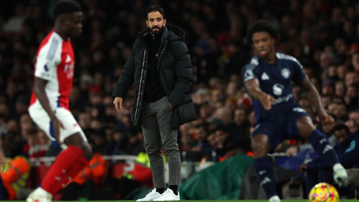 Manchester United Relakan Dana Lebih Rp1 Triliun untuk Rekrut Pemain Baru Januari Ini