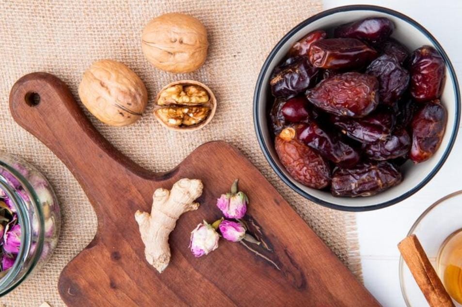 Manfaat Kurma untuk Kulit Sehat dan Bercahaya: Nutrisi dan Tips Perawatan Alami