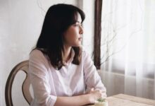 Mengapa Banyak Orang Memilih Waktu Sendiri untuk Istirahat dan Refleksi Pribadi