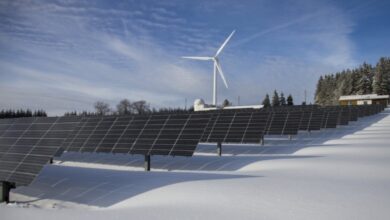 Mengapa Transisi Energi Terbarukan di Indonesia Masih Lambat? Faktor dan Tantangannya Dijelaskan