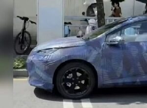 Mengenal BYD Dolphin G PHEV: Keunggulan, Fitur, dan Pilihan Mobil Ramah Lingkungan Terbaru