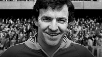 Mengenang John Robertson, Ikon Nottingham Forest yang Berpulang di Usia 72 Tahun