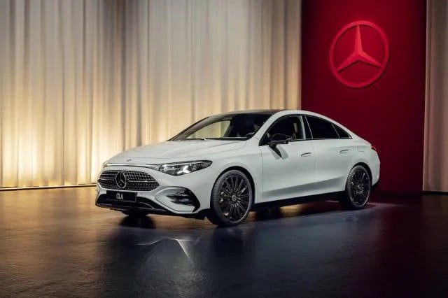 Mercedes-Benz CLA 220 Hybrid 2026 Resmi Pakai Mesin 1.5T Geely, Simak Spesifikasinya