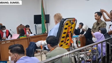 Meski Sakit, Haji Alim Tetap Hadiri Sidang Perdana di PN Palembang dengan Tegas