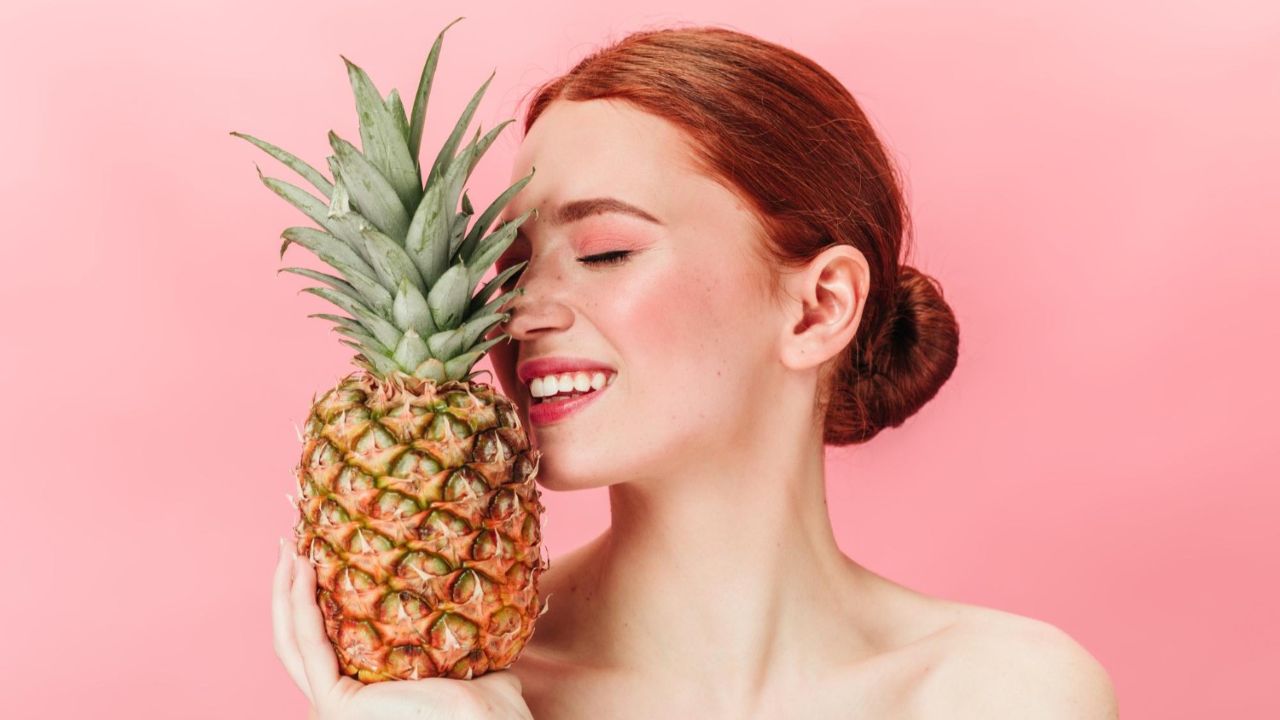 Nanas: Buah Tropis Kaya Manfaat untuk Kulit Cerah, Sehat, dan Alami
