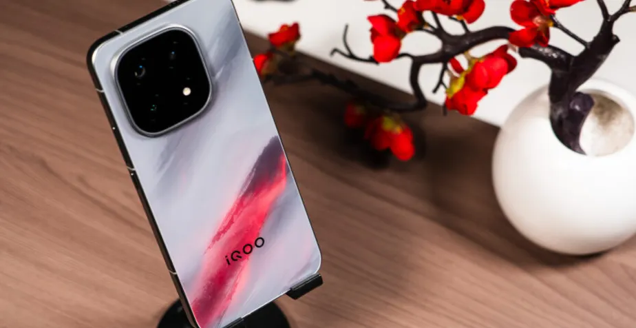 Oppo Find N6 Hadir dengan Desain Lebih Ramping dan Ketahanan Optimal dari Seri Sebelumnya