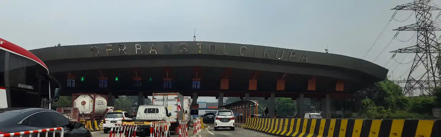 Panduan Lengkap Tarif Tol Cikupa-Serang Timur untuk Perjalanan Liburan ke Anyer 2025