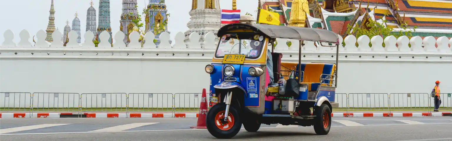 Panduan Seru Menikmati Wisata Lokal dengan TukTuk, Transportasi Unik yang Praktis dan Murah