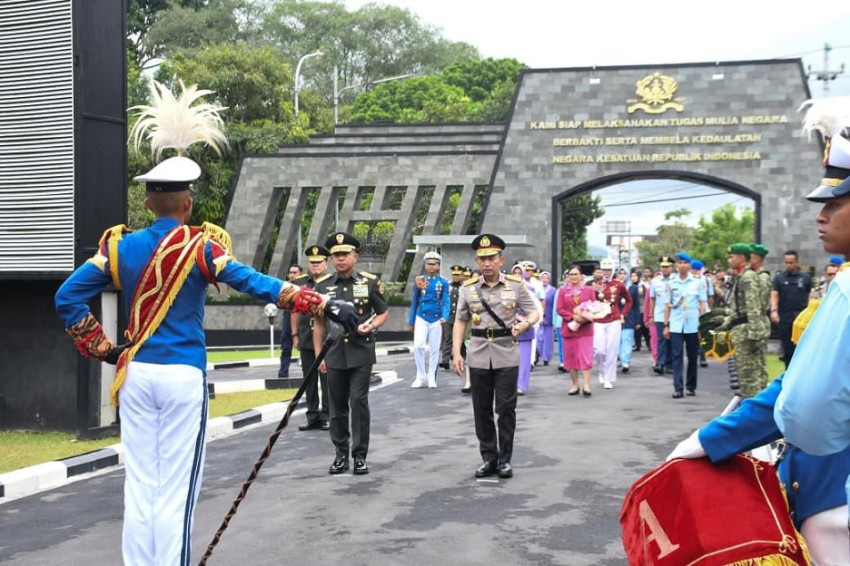Panglima TNI Lantik 1.621 Taruna Akmil Magelang, Ini Daftar Nama Lulusan Terbaik