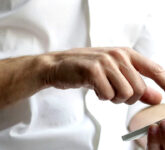 Pemerintah Dorong Smartphone Baru Wajib Pasang Aplikasi Sanchar Saathi sebelum Rilis