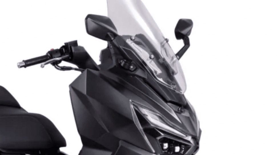 Pesaing XMAX Hadir dengan Kamera & Windshield Elektrik, Solusi Baru untuk Touring nyaman