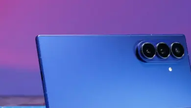 Ponsel Lipat vs Kamera Flagship: Dilema Utama Pasar High-End 2025 yang Perlu Diketahui