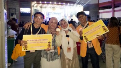 Prestasi Membanggakan! Mahasiswa UHO Sabet Emas dan Perunggu di Ajang Debat Nasional