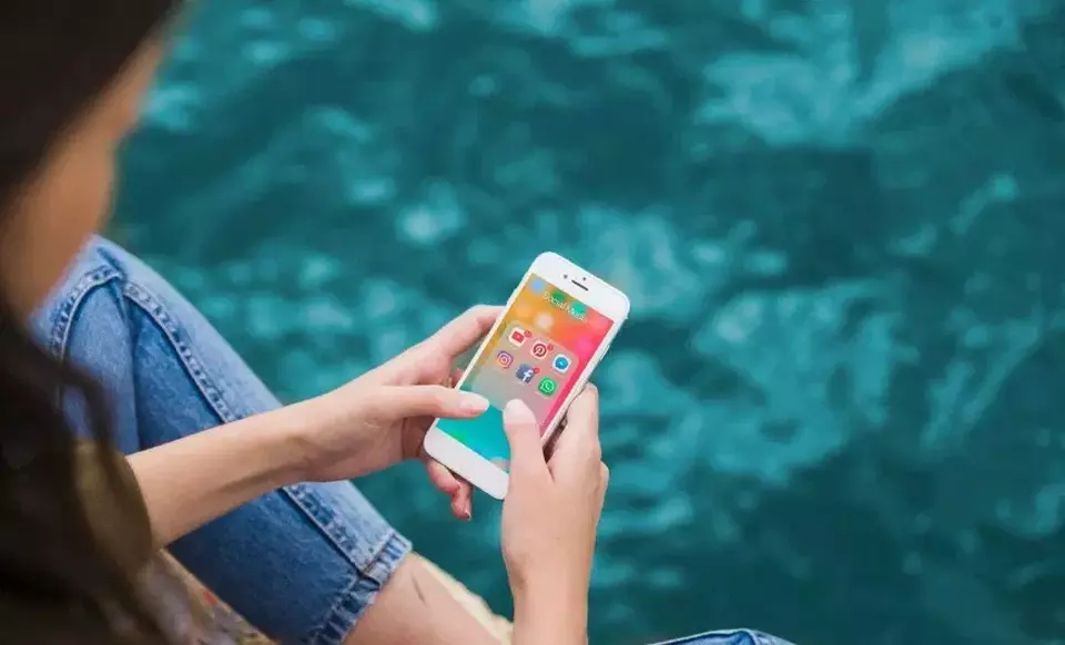 Psikolog Ungkap Likes dan Komentar di Medsos Tingkatkan Tekanan Mental Remaja