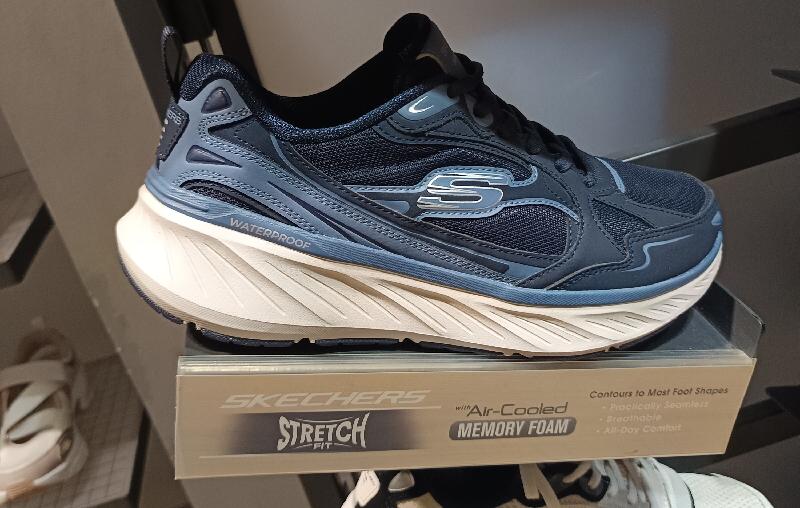 Rekomendasi Skechers Edgeride untuk Pelari Lebih Nyaman Beserta Harga Terbaru 2025