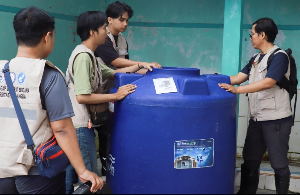 Relawan Unair Bangun Filter Air Bersih untuk Warga Kabupaten Agam, Tingkatkan Akses Air Sehat