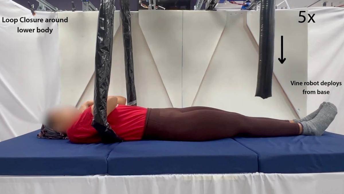 Robot Berdesain Seperti Tanaman Merambat Ini Siap Bantu Pekerja Perawatan Lebih Efisien