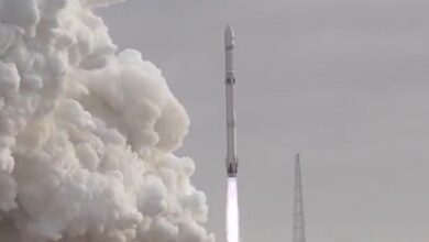 Roket Peluncur Serbaguna Tembus Orbit, Namun Sistem Pemulihan Booster Gagal Total