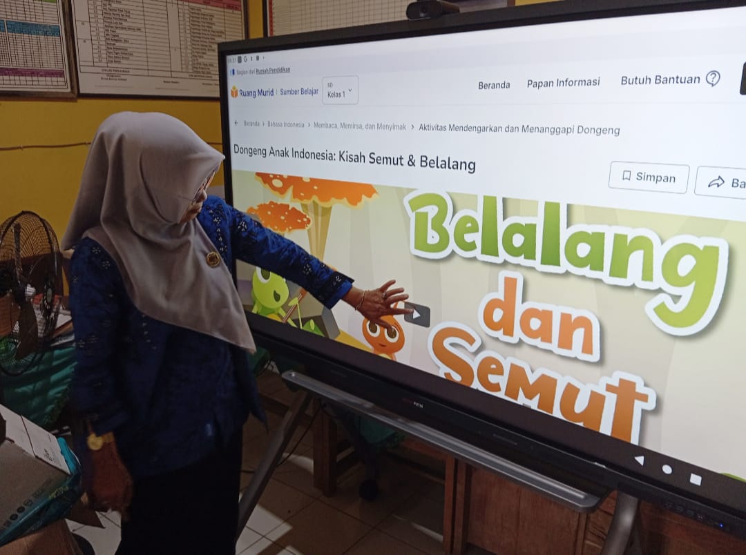 SDN Banjarsari 02 Optimalkan Pembelajaran dengan Bantuan Monitor Interaktif di Kelas