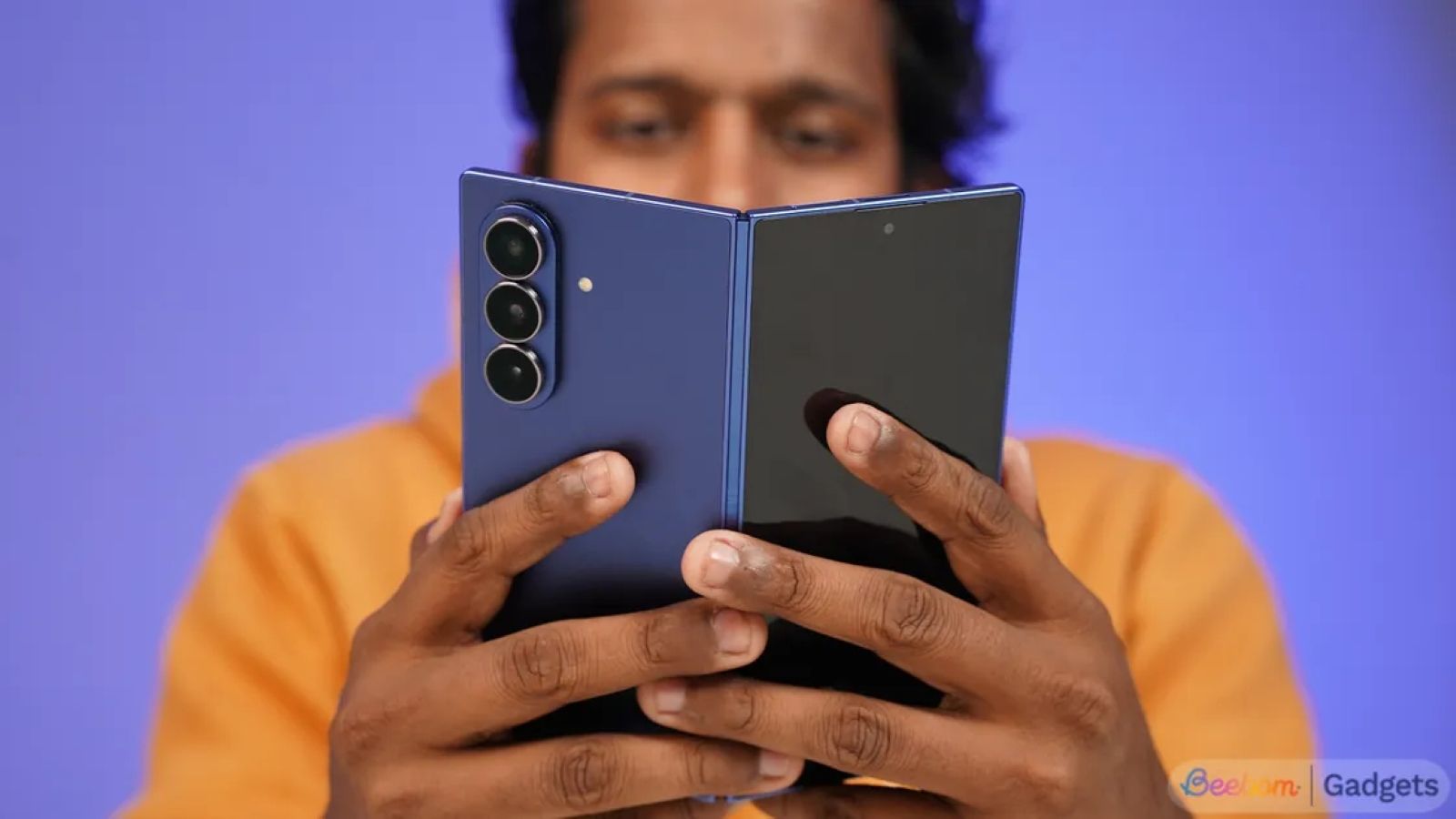 Samsung Siapkan Smartphone Layar Lipat Lebar untuk Tantang Dominasi Apple di Pasar Foldable