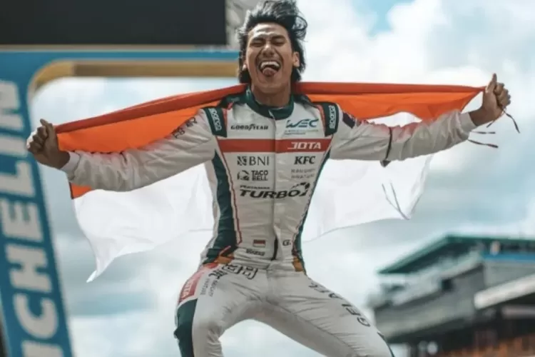 Sean Gelael Siap Tampil Bareng BMW di Ajang FIA WEC 2026, Ini Target Tim WRT