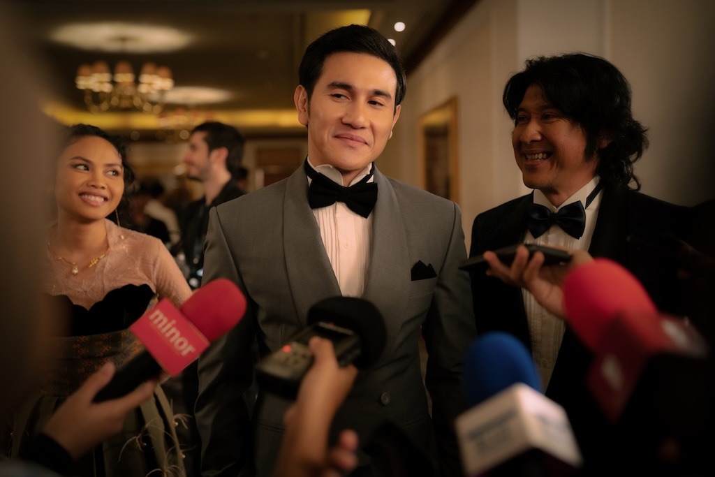 Sinopsis Lupa Daratan: Film Komedi Terbaru Ernest Prakasa di Netflix yang Wajib Ditonton