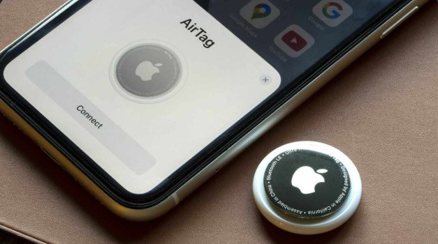 Smart Tracker UWB 2025: Perbandingan AirTag, SmartTag, dan AI Tracker Anti Hilang Terbaik