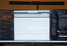 Solusi Cerdas Gantikan Dua Monitor dengan Satu Perangkat Super Efisien!