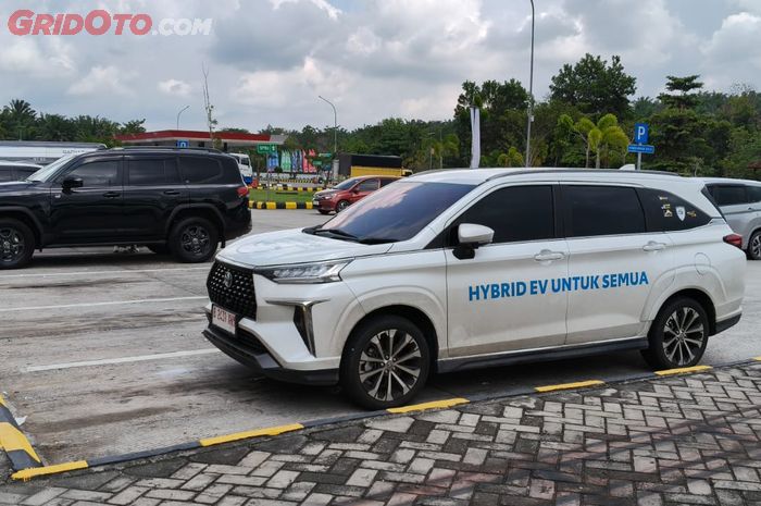 Spesifikasi Toyota Veloz Hybrid Terbaru, Fitur Unggulan MPV Favorit Keluarga Modern