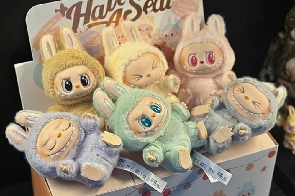 Sutradara Paddington Paul King Siap Garap Film Labubu, Proyek Baru yang Dinantikan