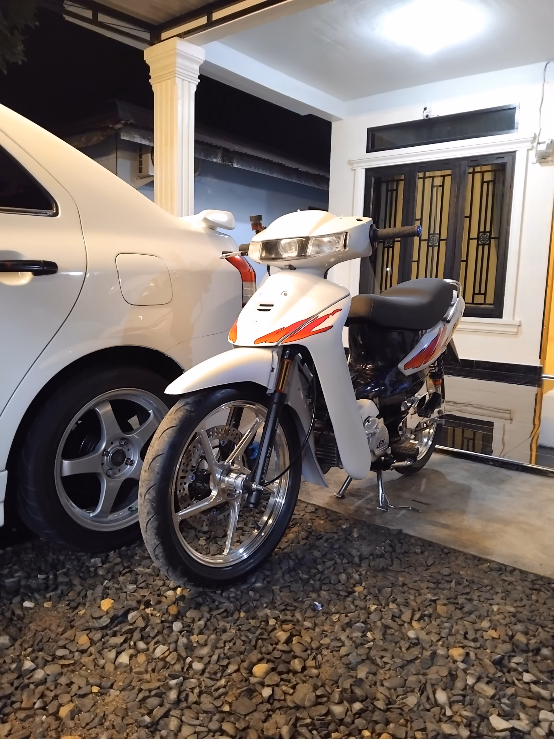 Suzuki Tornado 1999 Disulap Jadi Racing Look Modern, Modifikasi Habiskan Rp20 Juta