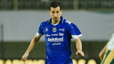 Thom Haye Gagal Bawa Timnas ke Piala Dunia, Bersinar di Persib & Raih Pemain Terbaik Pekan 9