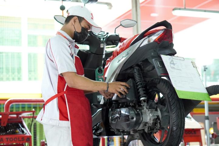 Tips Merawat Motor Honda agar Performa Mesin Tetap Tangguh dan Umur Pakai Lebih Lama