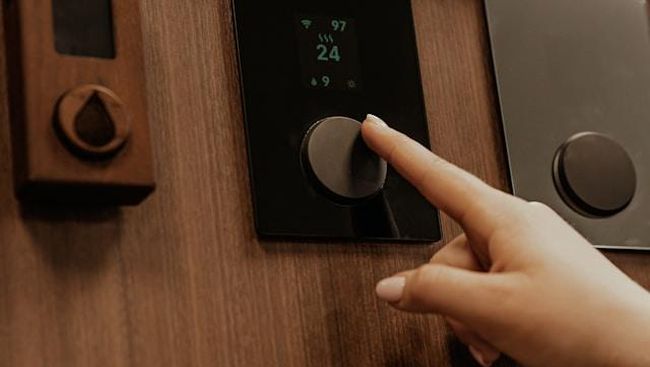 Trik Hemat Listrik di Rumah Tanpa Mengurangi Kenyamanan: Cara Efektif dan Praktis