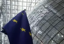 Uni Eropa Rencanakan Revisi Larangan Mesin Bensin: Kebijakan Emisi dan Dampaknya