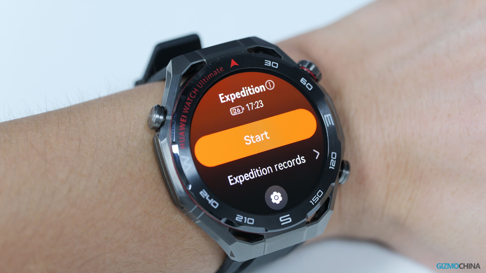 Update Huawei Watch Ultimate 2 Hadirkan Dukungan eSIM Lebih Baik dan Pasangan Sensor Eksternal